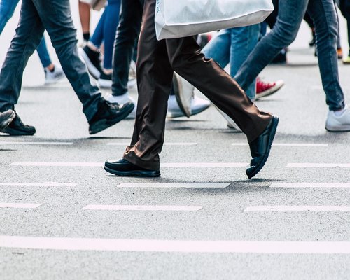 Ergonomic shoes designed for urban walking